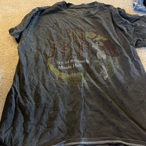 distress t shirt